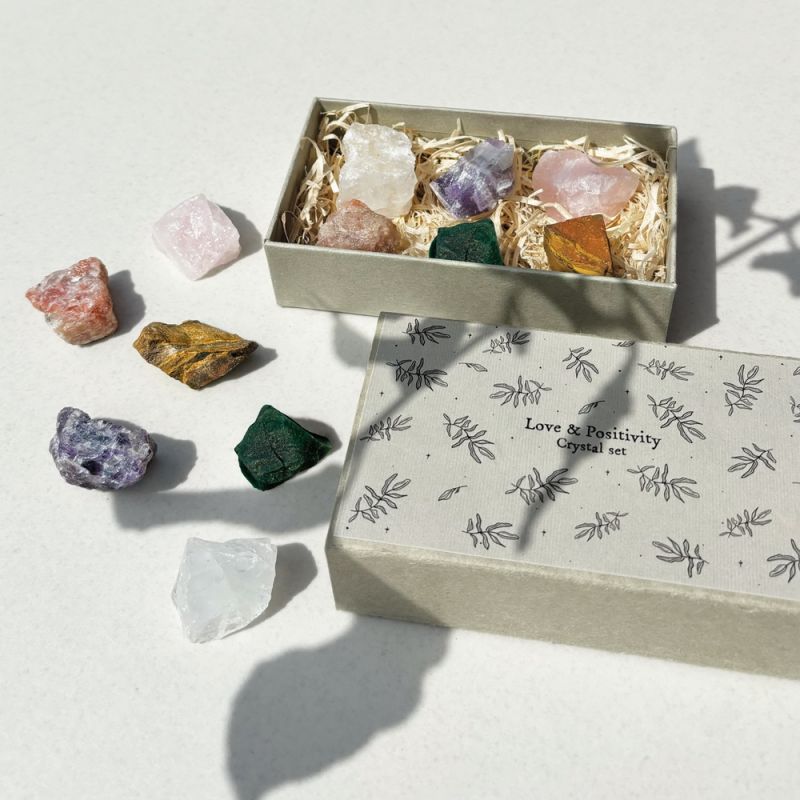 Lg matchbox crystal set-Love & postitivity