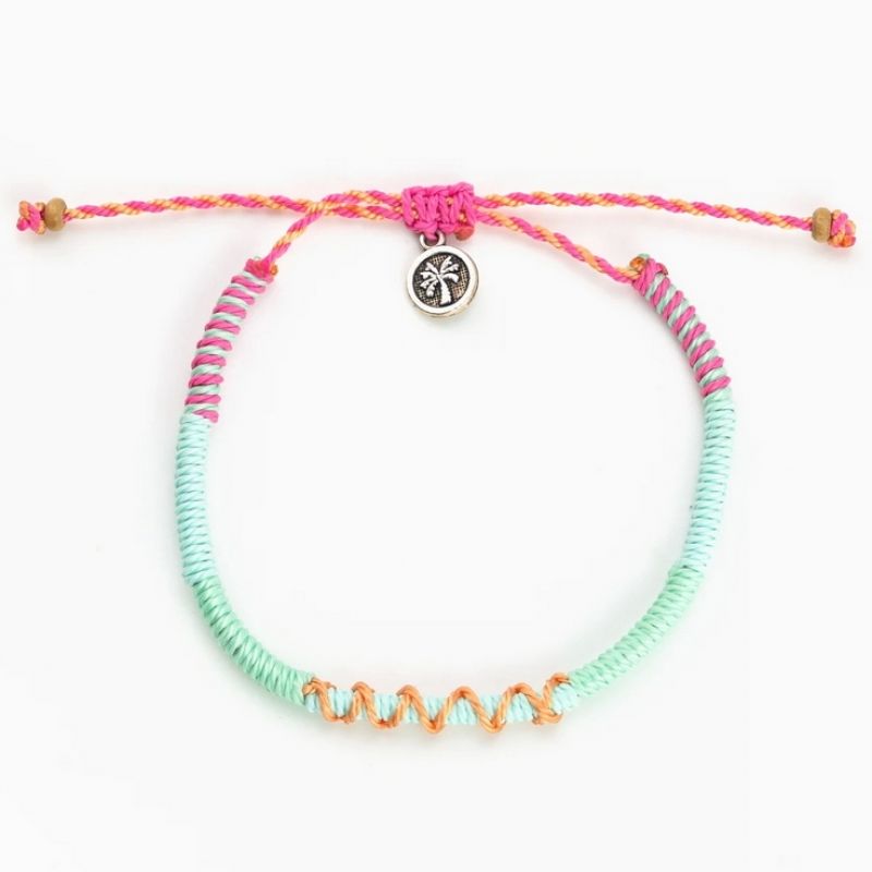 Friendship bracelet 