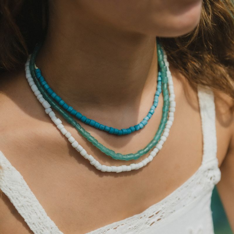 Frosted glass beaded choker necklace 