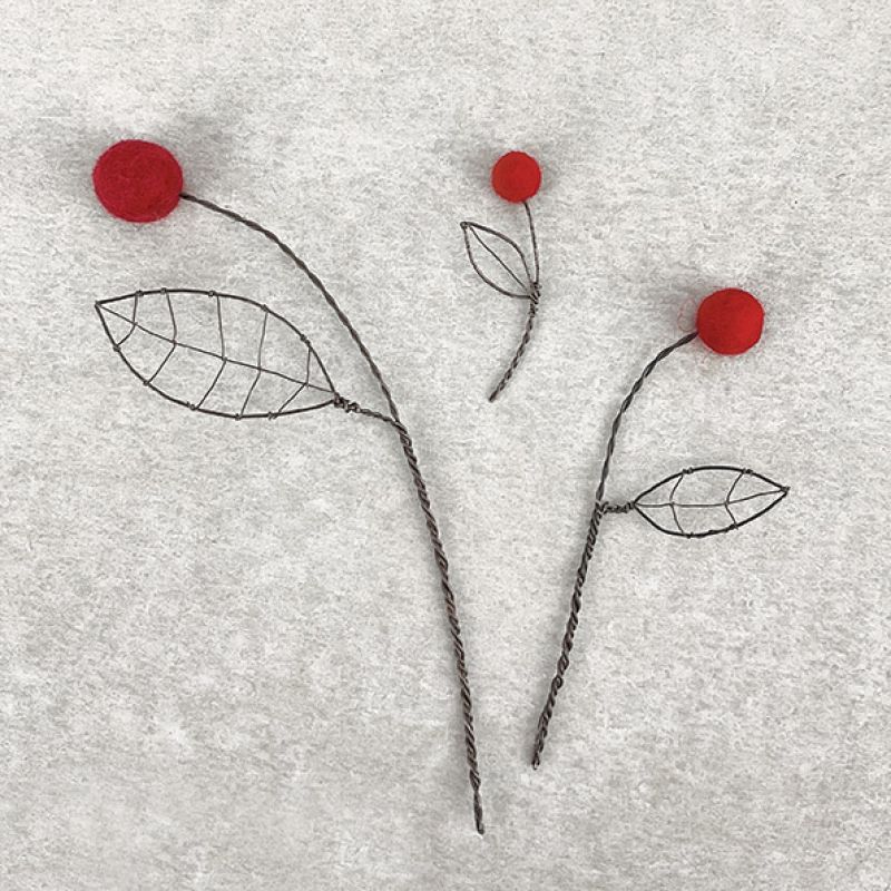 Medium wire pompom flower-Red