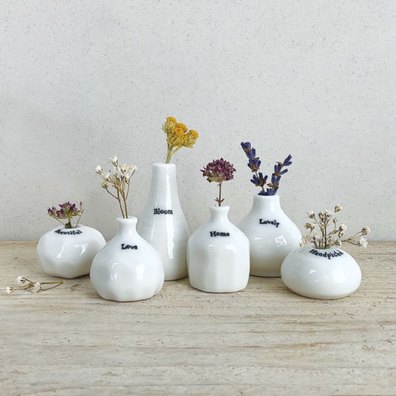 Sml porcelain vase-Love