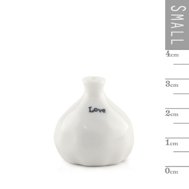 Sml porcelain vase-Love