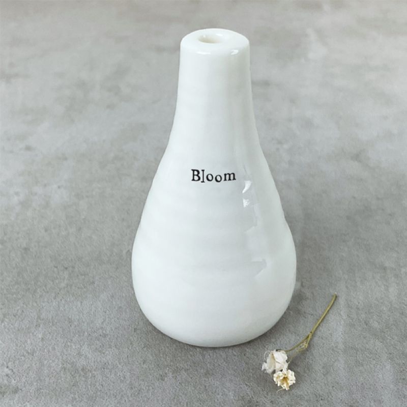 Sml porcelain vase-Bloom