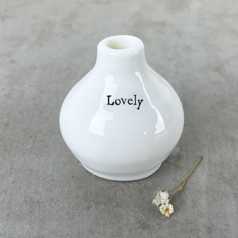 Sml porcelain vase-Lovely