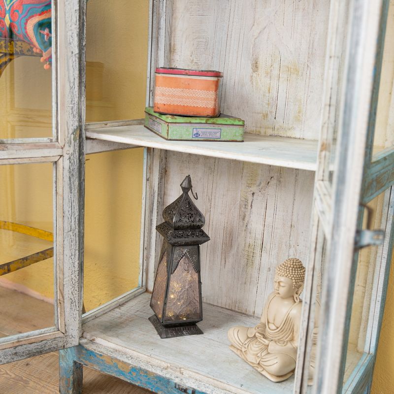 Front glazed vintage wood & glass 2 door, 1 shelf cabinet